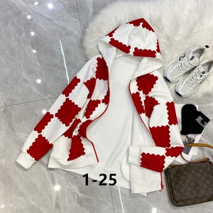 LV Women's Outwear 34